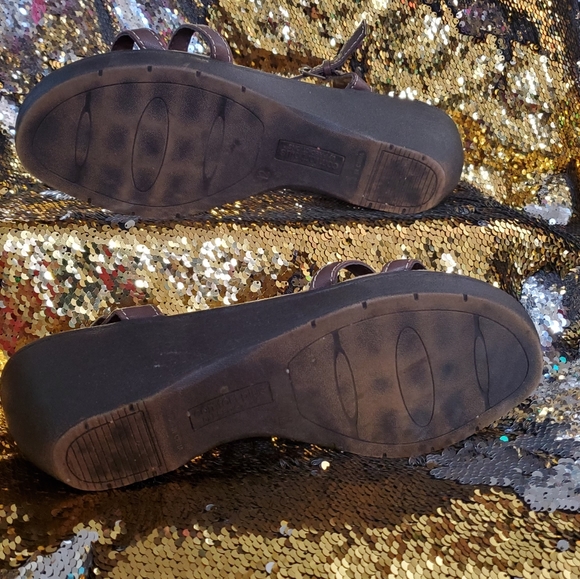 Fun! Stylish/Casual Any occasion W/ Any outfit/time Out/In Doors/Pool/lake side - Picture 5 of 7